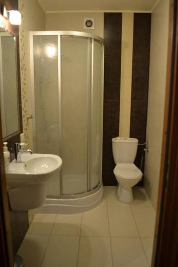 Фото номера Одноместный номер с собственной ванной комнатой Отель Hotel Regina г. Wolanów 9