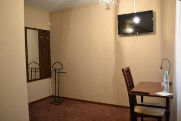 Фото номера Одноместный номер с собственной ванной комнатой Отель Hotel Regina г. Wolanów 10