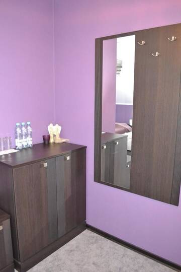 Фото номера Трехместный номер Отель Hotel Regina г. Wolanów 6